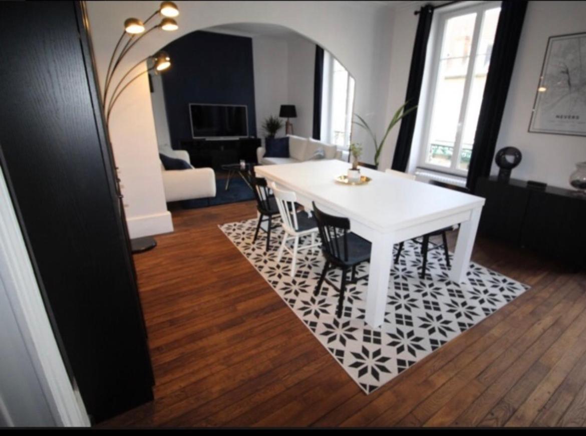 Appartement De Charme En Plein Coeur De Nevers Ngoại thất bức ảnh